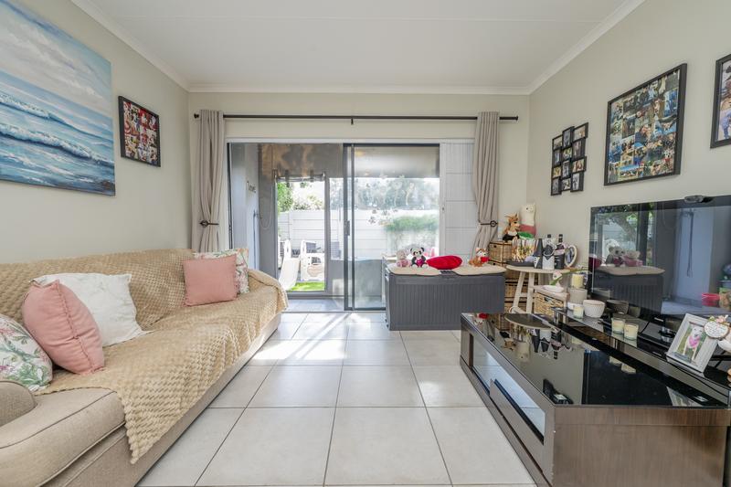 2 Bedroom Property for Sale in Fish Hoek Western Cape